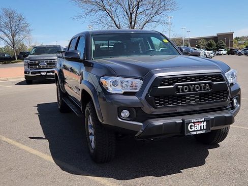 Used 2022 Toyota Tacoma SR5 image 5