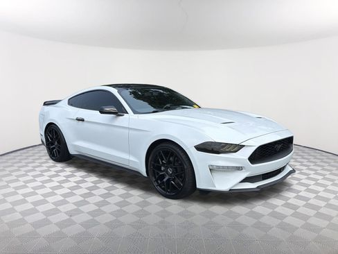 Used 2019 Ford Mustang Coupe w/ Equipment Group 101A RWD image 8