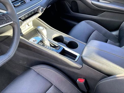 Used 2022 Nissan Altima 2.5 S image 15