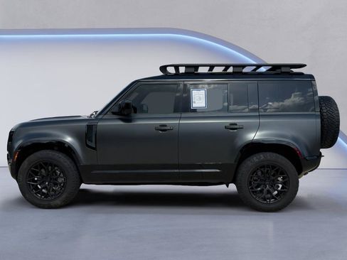 Used 2023 Land Rover Defender 110 X-Dynamic SE AWD/4WD image 2