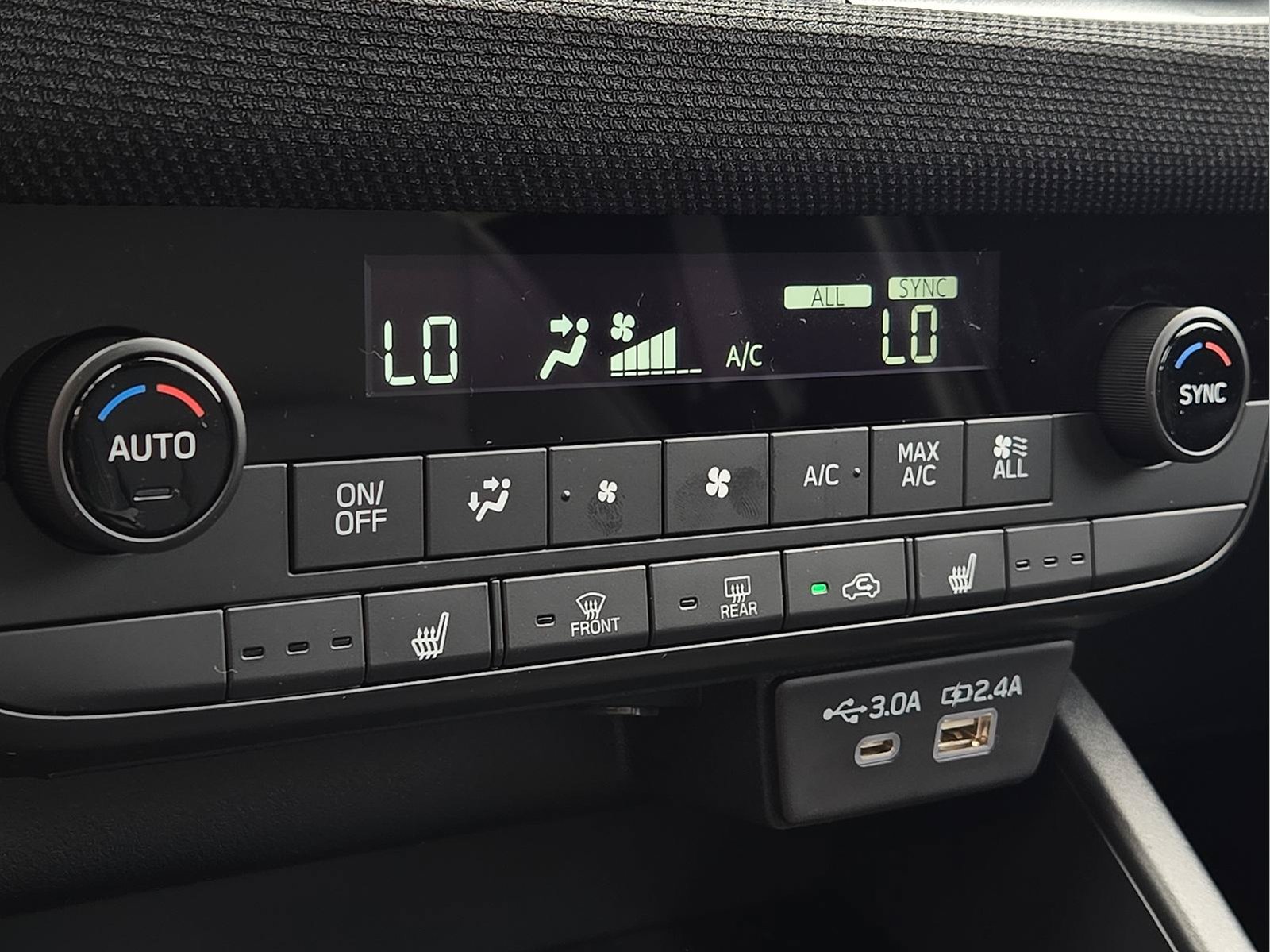 New 2026 Subaru Outback Limited AWD/4WD image 16