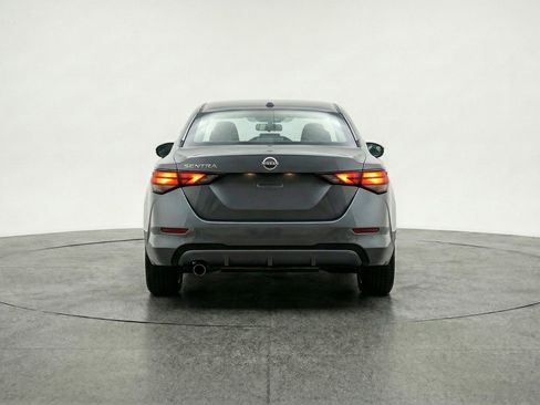 Used 2025 Nissan Sentra SV image 6