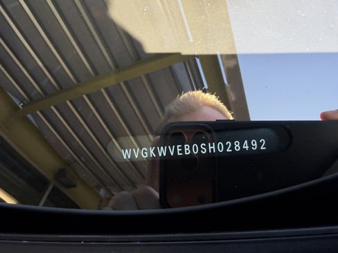 Used 2025 Volkswagen ID. Buzz Pro S Plus image 46