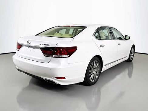 Used 2017 Lexus LS 460 L RWD image 7