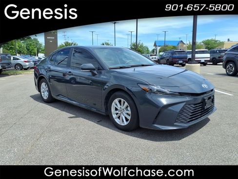 Used 2025 Toyota Camry LE FWD image 7