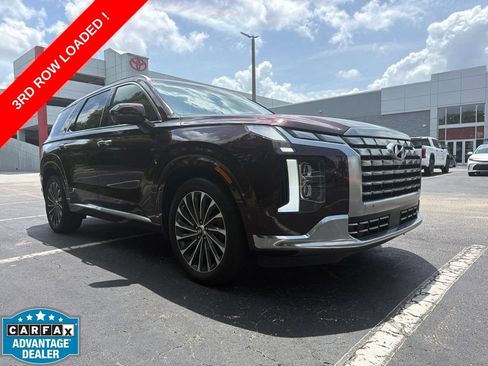 Used 2023 Hyundai Palisade Calligraphy w/ Winter Package AWD/4WD image 1
