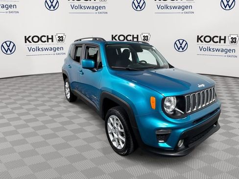 Used 2020 Jeep Renegade Latitude w/ Cold Weather Group image 2