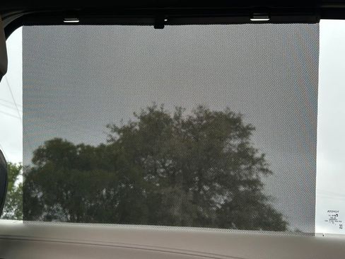 Used 2026 Toyota Sienna Limited image 27