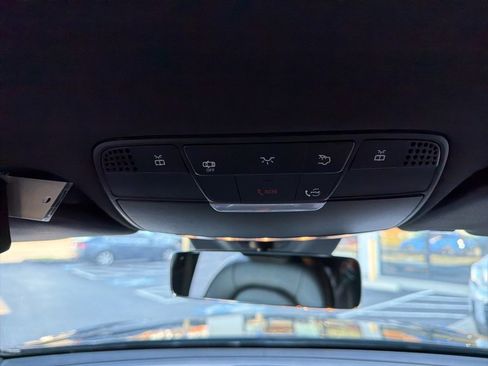 Used 2022 Mercedes-Benz GLC 300 4MATIC image 27