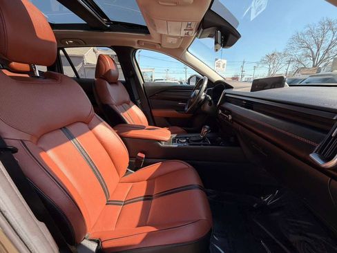 Used 2023 MAZDA CX-50 Meridian Edition w/ Cargo Package image 31