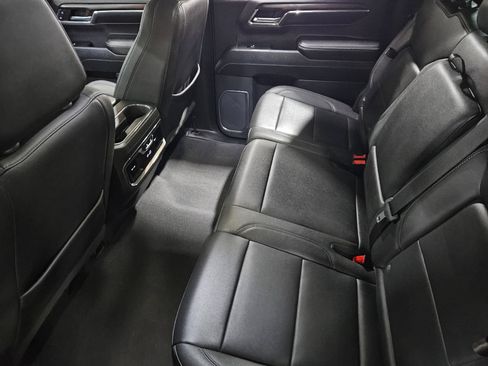 Used 2023 GMC Sierra 1500 SLT AWD/4WD image 47
