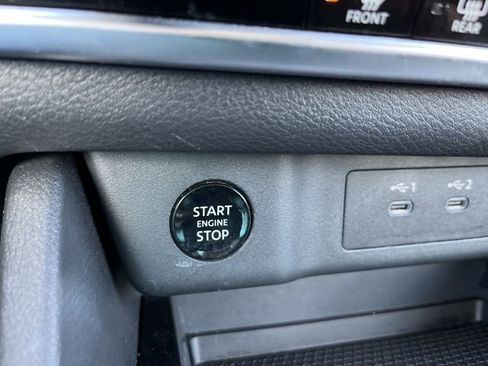 Used 2025 Nissan Rogue SV image 26