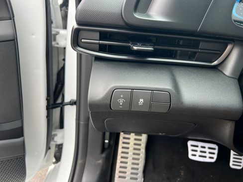 New 2026 Hyundai Elantra SEL Sport Premium FWD image 30