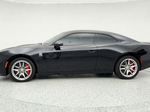 Used 2024 Dodge Charger Daytona Scat Pack w/ Plus Group image 8