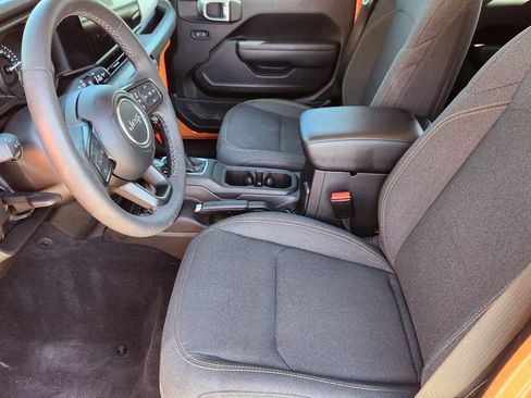 Used 2025 Jeep Wrangler Unlimited Sport S 4xe AWD/4WD image 7