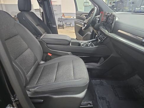 New 2026 Chevrolet Traverse LT w/ Driver Confidence Package image 12