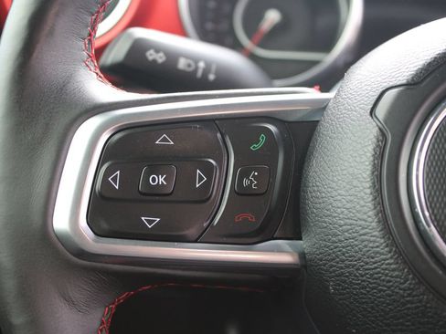 Used 2019 Jeep Wrangler Rubicon AWD/4WD image 18