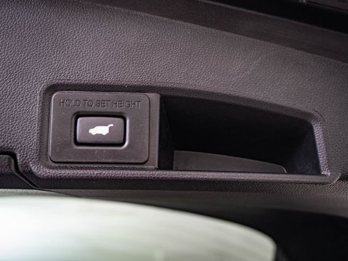 Certified 2025 Acura RDX SH-AWD w/ Technology Package image 18