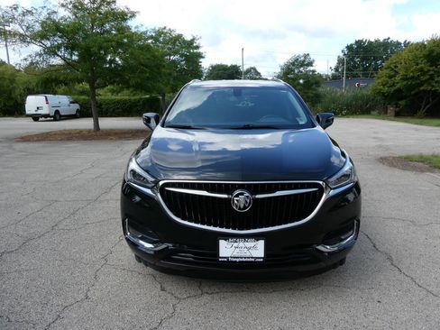 Used 2019 Buick Enclave Essence w/ Trailering Package, 5000 lbs. AWD/4WD image 2