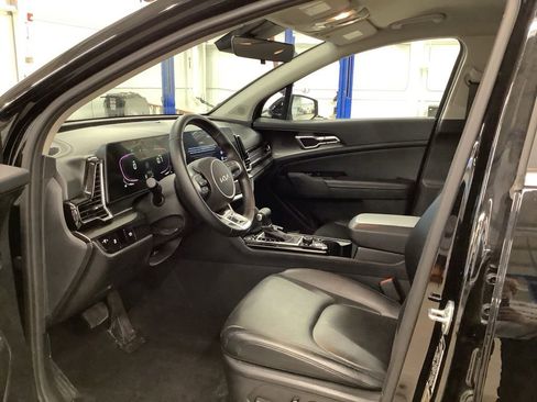 Certified 2024 Kia Sportage EX AWD/4WD image 10