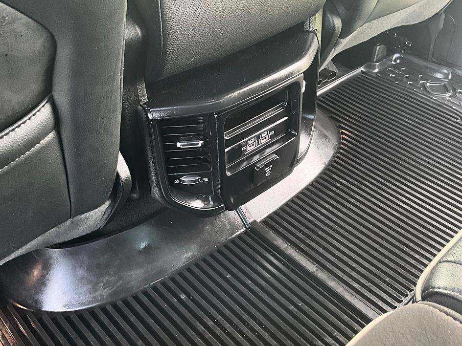 Used 2022 RAM 1500 Laramie AWD/4WD image 45