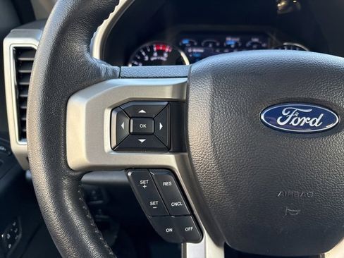 Used 2020 Ford F250 Lariat image 31