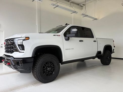 New 2026 Chevrolet Silverado 2500 ZR2 AWD/4WD image 20