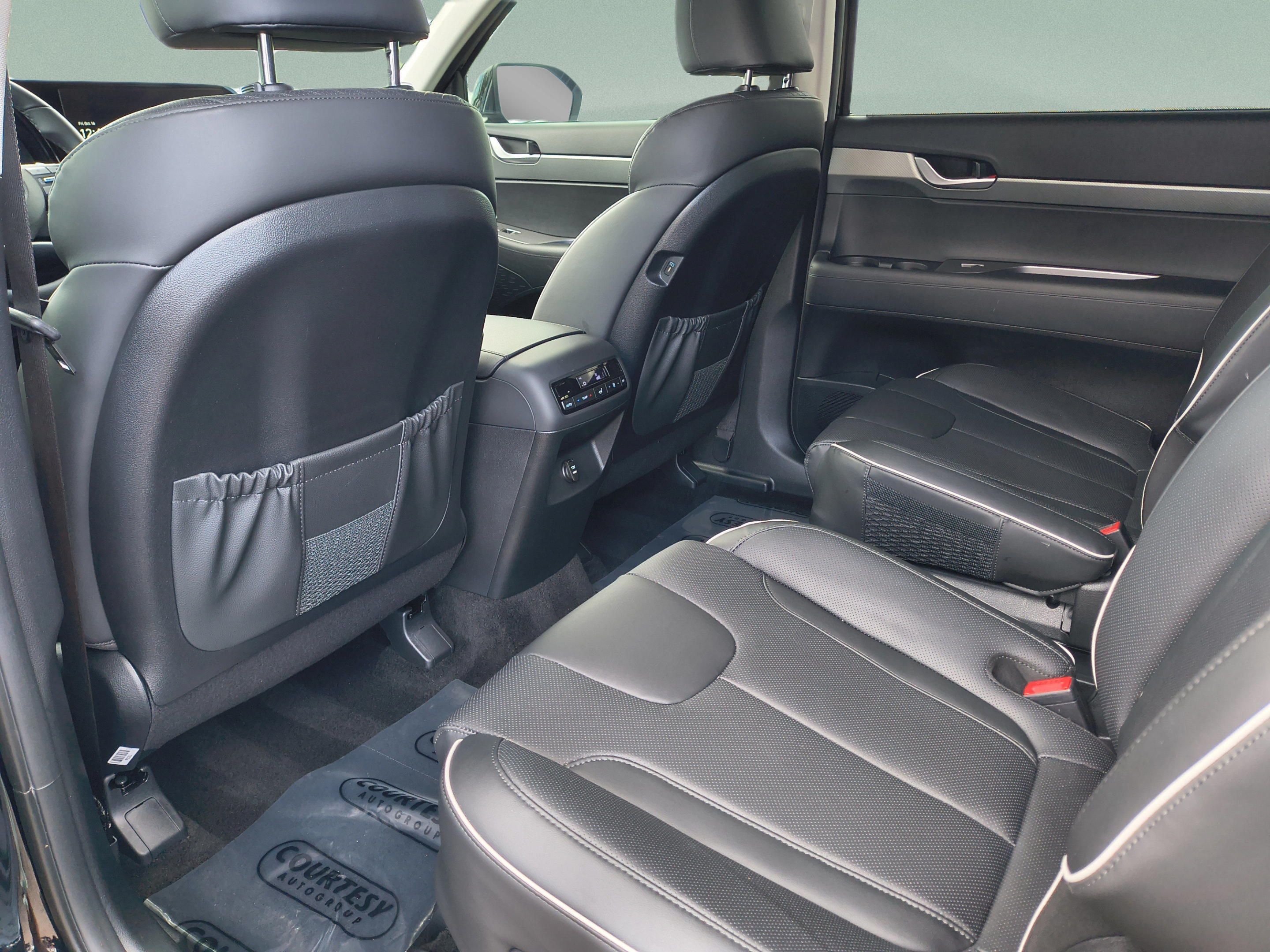 Used 2024 Hyundai Palisade XRT FWD image 16