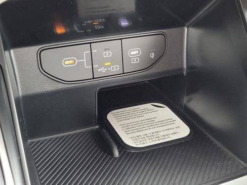 New 2026 Kia Sorento S FWD image 19