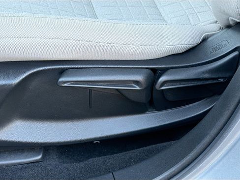 Used 2024 Honda HR-V LX image 22