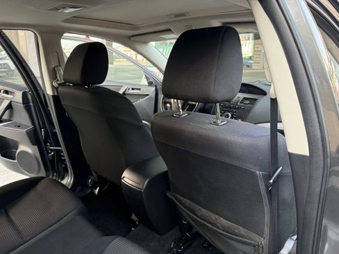 Used 2012 MAZDA MAZDA3 i Touring FWD image 18