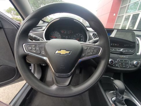 Used 2024 Chevrolet Malibu LT FWD image 14