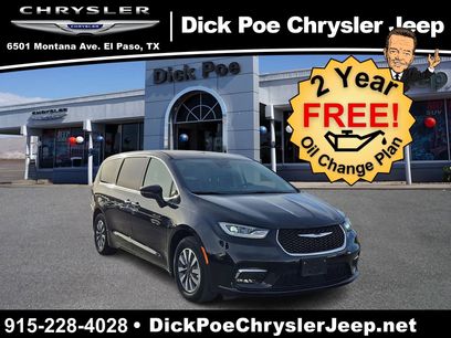 Used 2023 Chrysler Pacifica Touring-L