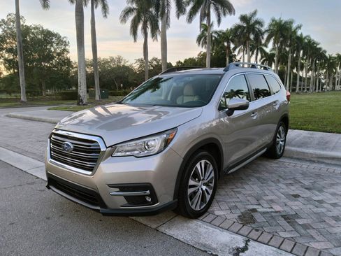 Used 2019 Subaru Ascent Limited image 3