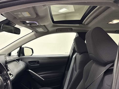 Certified 2022 Toyota Corolla Cross LE image 23