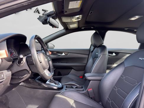 Used 2023 Kia Forte GT-Line w/ GT-Line Premium Package FWD image 9