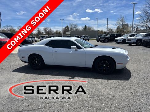 Used 2015 Dodge Challenger SXT Plus w/ Sound Group II RWD image 1