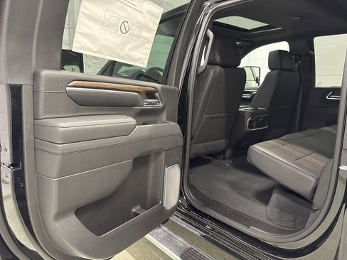 New 2026 Chevrolet Silverado 3500 High Country w/ High Country Premium Package AWD/4WD image 33