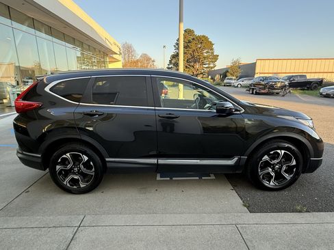 Used 2019 Honda CR-V Touring image 7