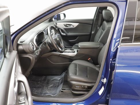 Used 2022 Chevrolet Blazer LT w/ LPO, Black Grille Bar Package image 6