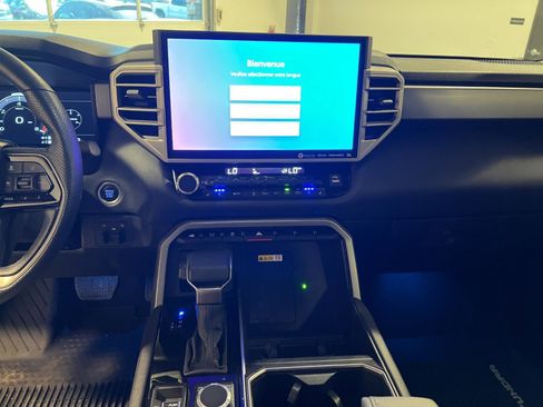 Used 2024 Toyota Tundra Limited image 16