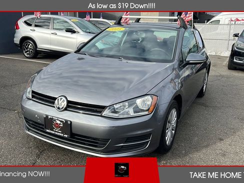 Used 2015 Volkswagen Golf S image 1