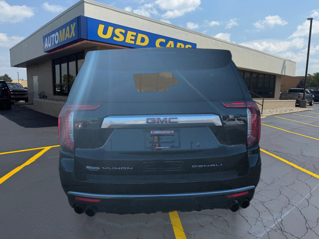 Used 2023 GMC Yukon XL Denali AWD/4WD image 6
