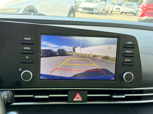 Used 2023 Hyundai Elantra SEL FWD image 24