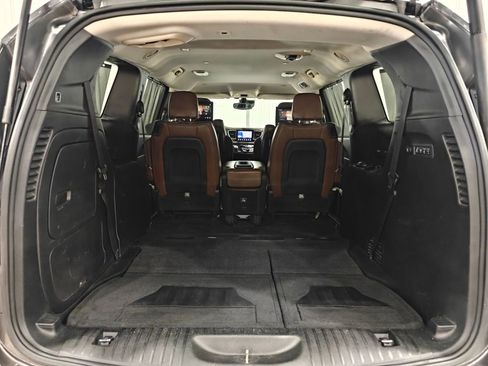 Used 2017 Chrysler Pacifica Limited FWD image 37