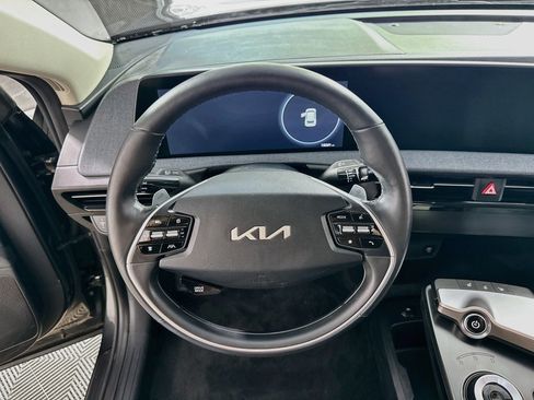 Used 2024 Kia EV6 Light AWD/4WD image 15