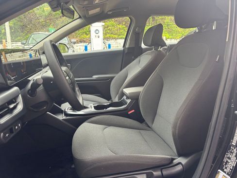 Used 2025 Kia K4 FWD image 37