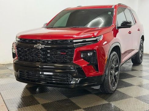 Certified 2024 Chevrolet Traverse RS w/ LPO, Floor Liner Package image 5