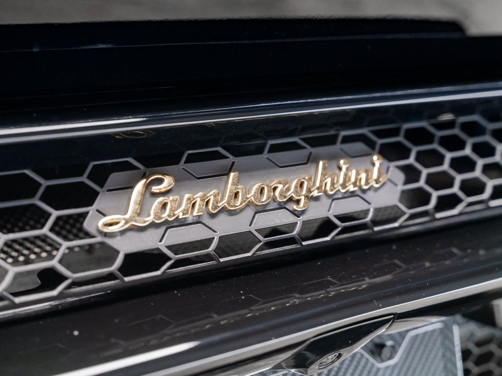 Used 2024 Lamborghini Huracan EVO AWD/4WD image 33