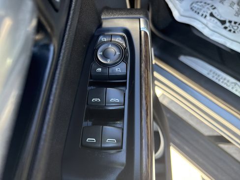 Used 2021 Chevrolet Silverado 1500 High Country w/ Technology Package image 21